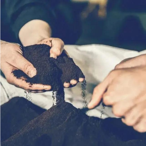 PLA与咖啡渣制成可降解“渣渣管” 星巴克等品牌已引入！