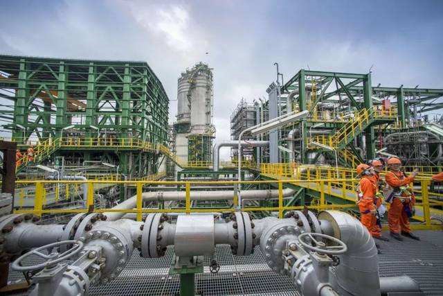 新凤鸣全资孙公司独山能源年产30万吨智能化、功能性差别化聚酯纤维项目投产