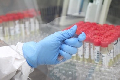 上海石化全力生产核酸采样管聚乙烯产品