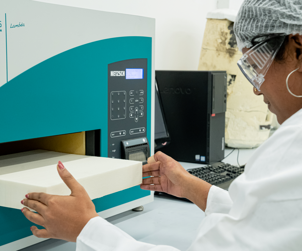 Pearl Polyurethane将其用于保温应用的整个系列的聚氨酯系统重新命名为EcoPearl