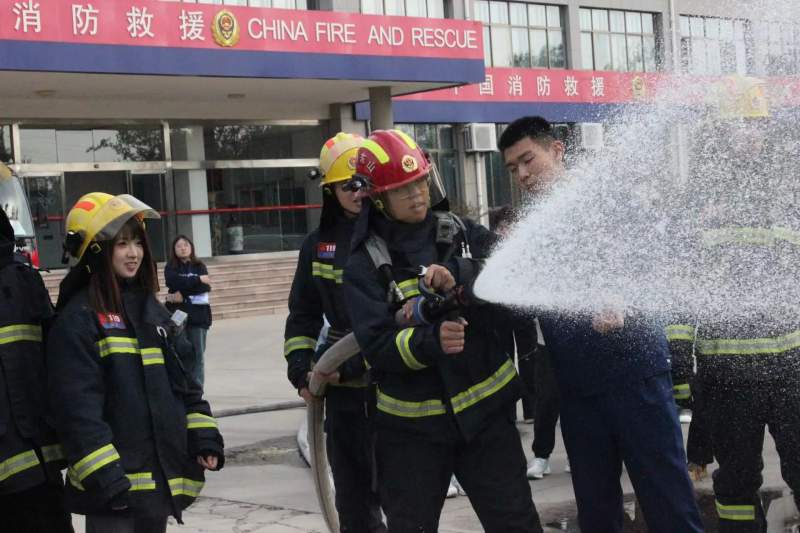 图片四.jpg